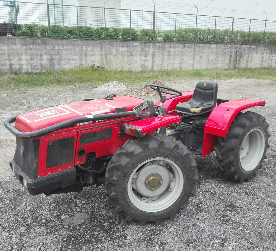 Többféle típusú és rendszerű ültetvény és fűnyíró traktor javítása. MISZACSI Machine Kft. 