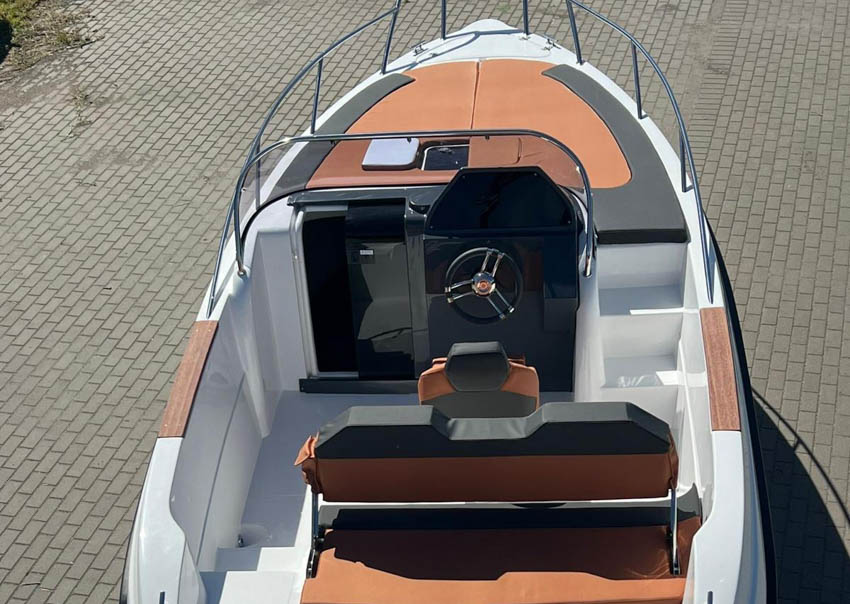 Mega Boat EVEZŐS CSÓNAK, HORGÁSZHAJÓ, KABINOS HAJÓ